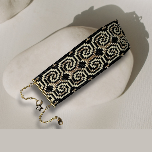 Golden Labyrinth Bracelet